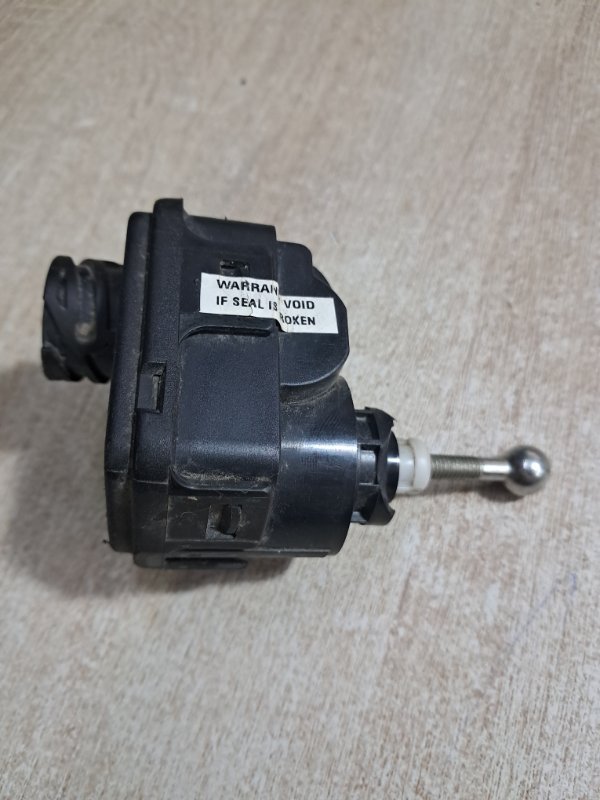 Моторчик корректора фар Kamaz 5490 549000 M 0036232 OM 457 LA 2021 (б/у)