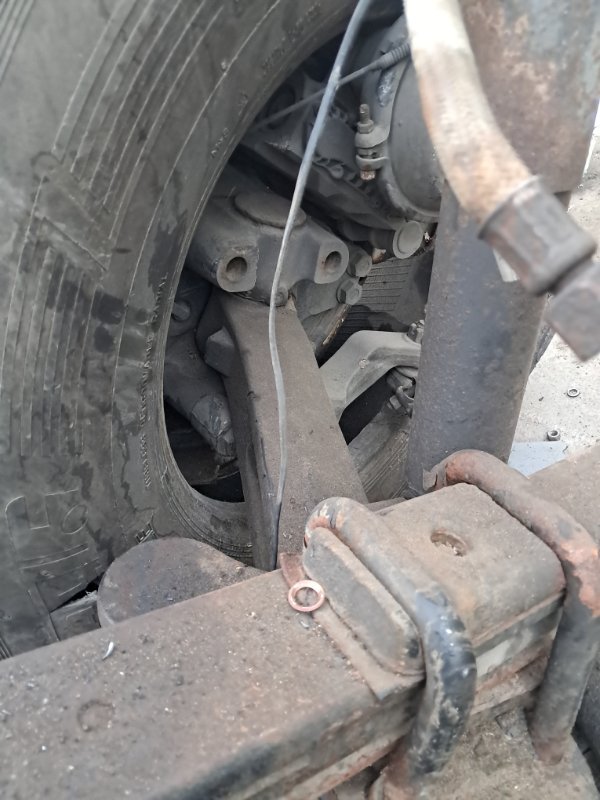 Поворотный кулак Kamaz 5490 549000 M 0036232 OM 457 LA 2021 левый (б/у)