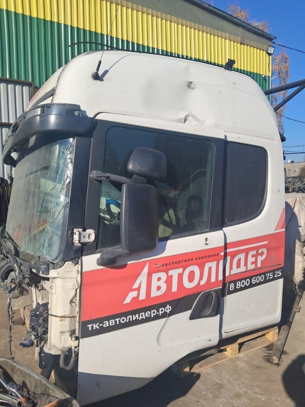 Дверь левая в сборе Scania R400 DC13 113 L01 2018 (б/у) Дверь левая в сборе Scania R400 DC13 113 L01 2018 (б/у)