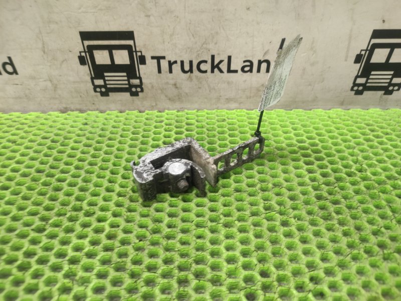 Кронштейн проводки R440 2013