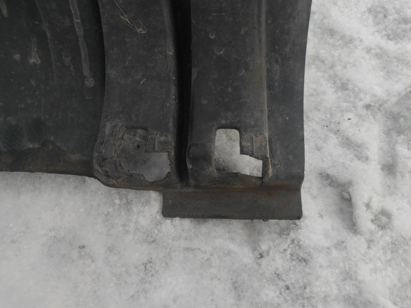 Шумоизоляция двигателя нижняя передняя R440 2013