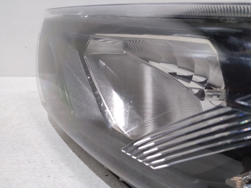 Фара передняя левая Granta 2018- Фара передняя левая Granta 2018-