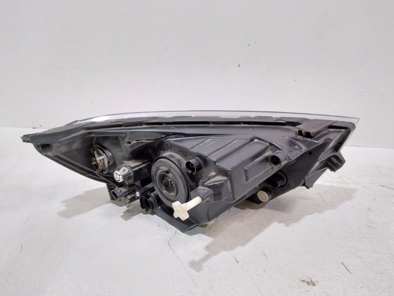 Фара передняя левая Granta 2018- Фара передняя левая Granta 2018-