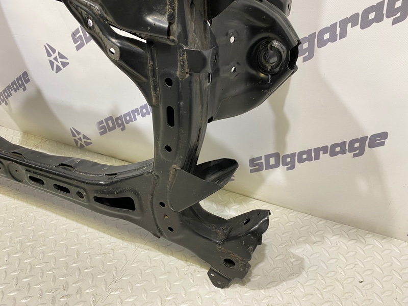 Подрамник передний Stinger 2019 1 3.3 GT 24V TURBO G6DP