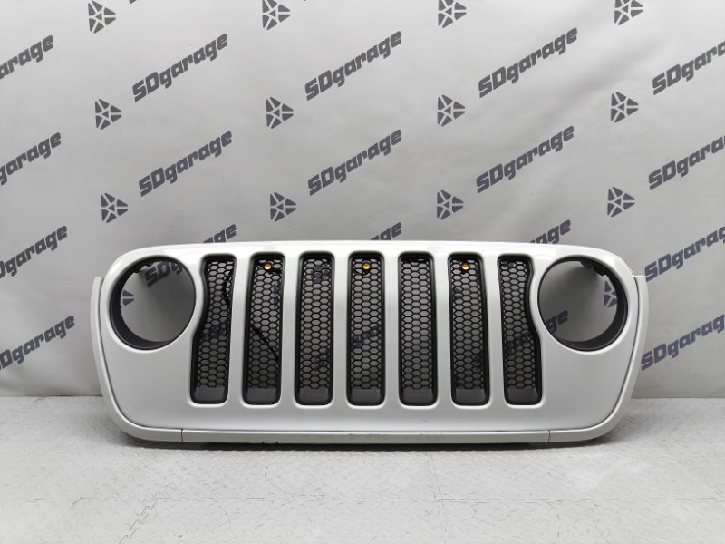 Решетка радиатора Jeep Wrangler 2020 JL 68316767AC Б/У