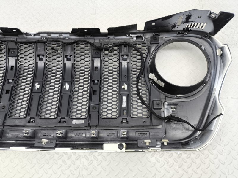 Решетка радиатора Wrangler 2020 JL