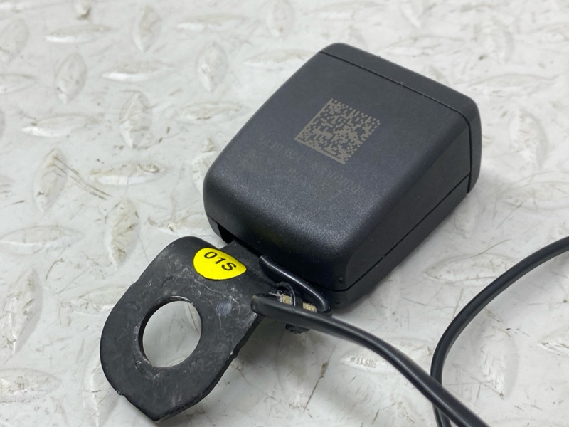 Замок ремня безопасности задний левый Taycan 2021 9J1 EBFA