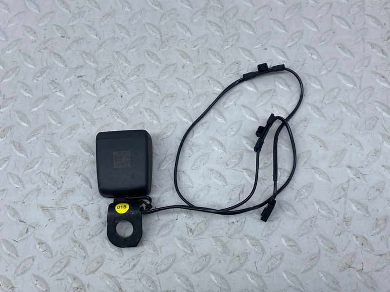 Замок ремня безопасности задний левый Taycan 2021 9J1 EBFA