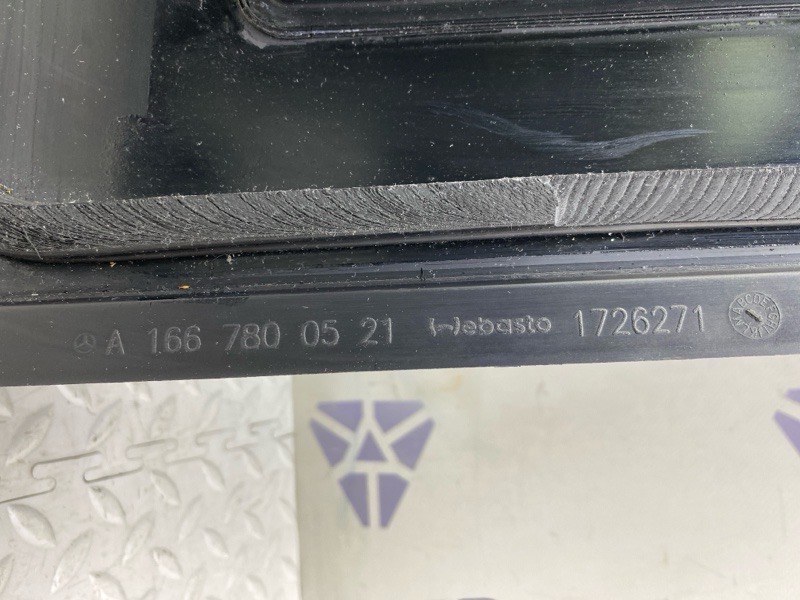 Стекло панорамной крыши GLS 6.3 S AMG 2018 X166 157982