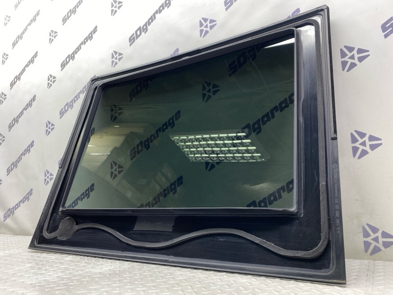 Стекло панорамной крыши GLS 6.3 S AMG 2018 X166 157982