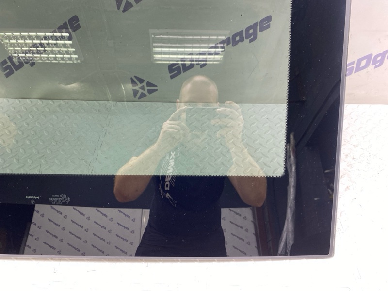 Стекло панорамной крыши GLS 6.3 S AMG 2018 X166 157982