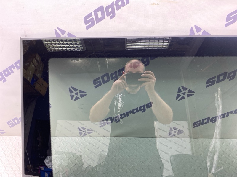 Стекло панорамной крыши GLS 6.3 S AMG 2018 X166 157982