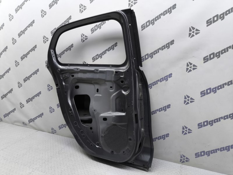 Дверь задняя левая Forfour 2014- W453
