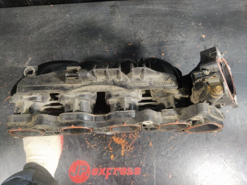 Впускной коллектор Civic 2007 седан FD1 R18A1