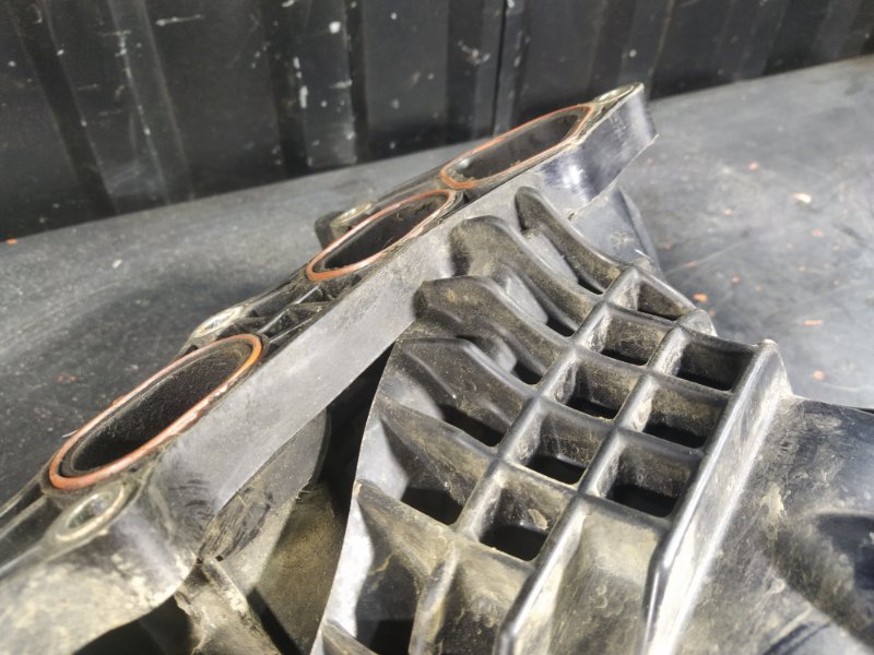 Впускной коллектор Civic 2007 седан FD1 R18A1