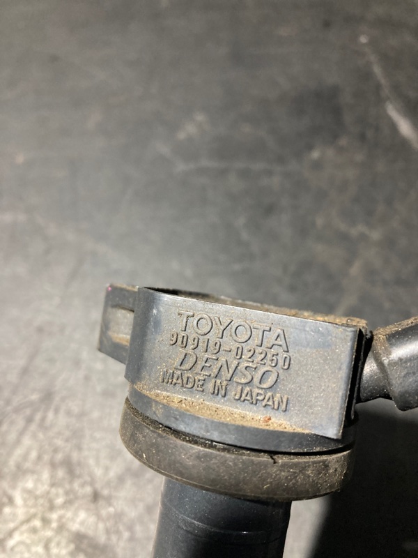 Катушка зажигания IS250 4GR Катушка зажигания IS250 4GR