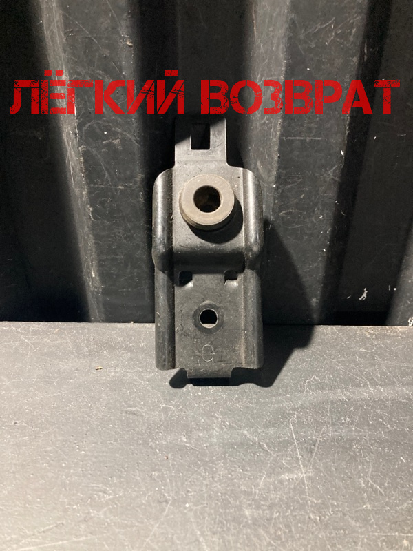 Кронштейн радиатора SUBARU Б/У