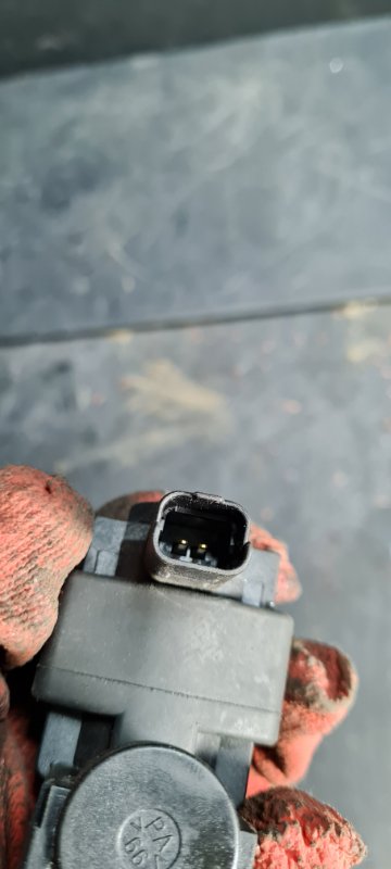 Клапан вентиляции картерных газов 1 F20 N13