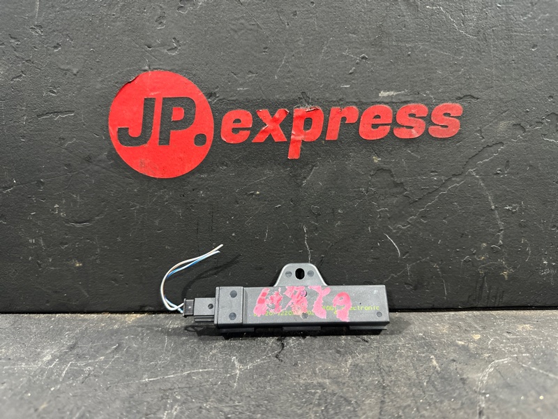 Антенна Passive Access BMW 3 2012 F30 N20B20 65209220831 контрактная