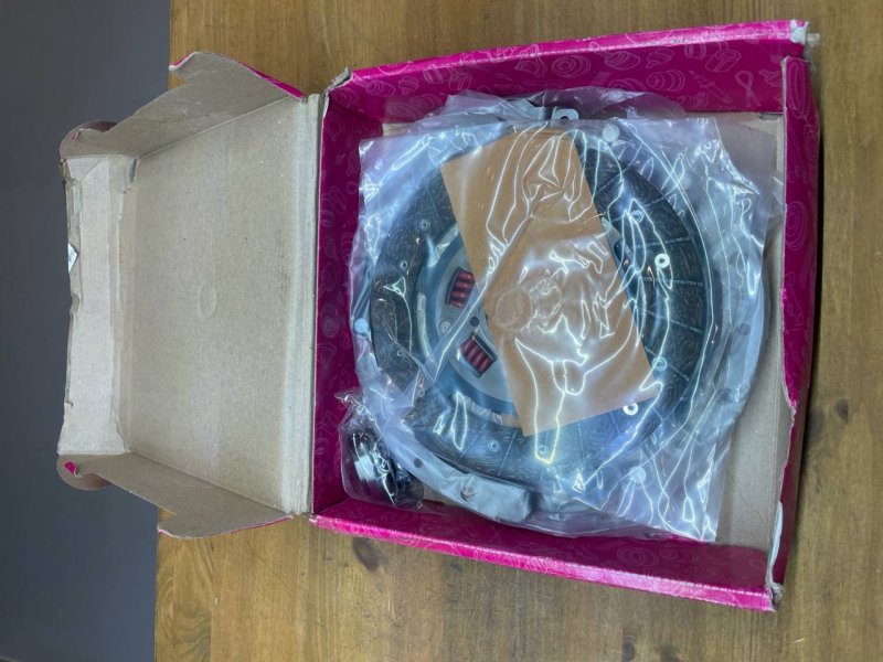 Запчасть комплект сцепления ЛАда новая Комплект сцепления ЛАда новая