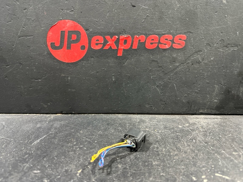 Разъем (фишка) проводки BMW 5 E61 N52B30AF