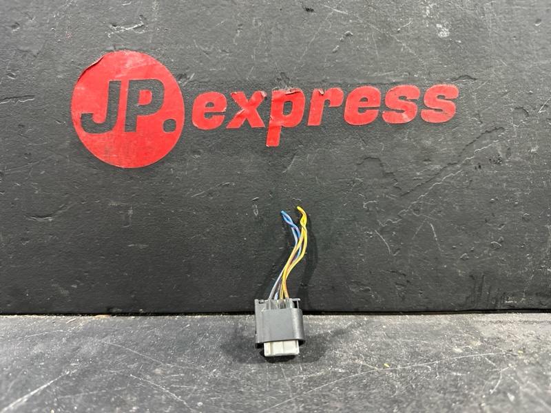 Разъем (фишка) проводки 5 2006 E61 N52B30AF