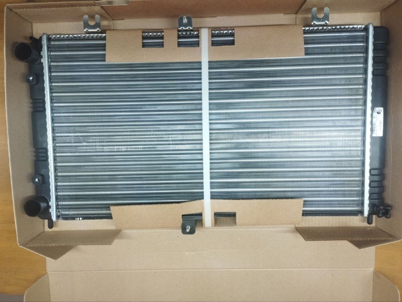 Радиатор охлаждения Лада 2170-72 Приора