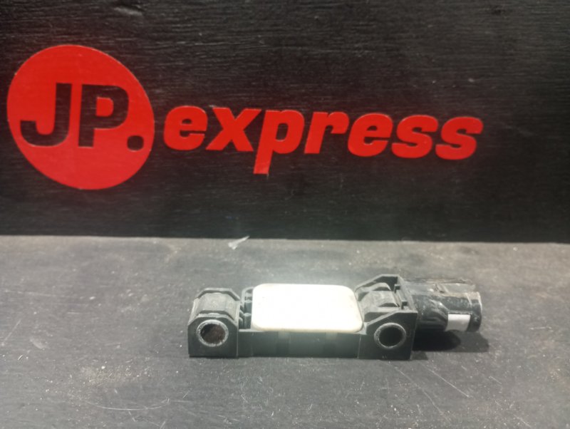 Датчик удара Porsche Cayenne 955 7L0909606D контрактная