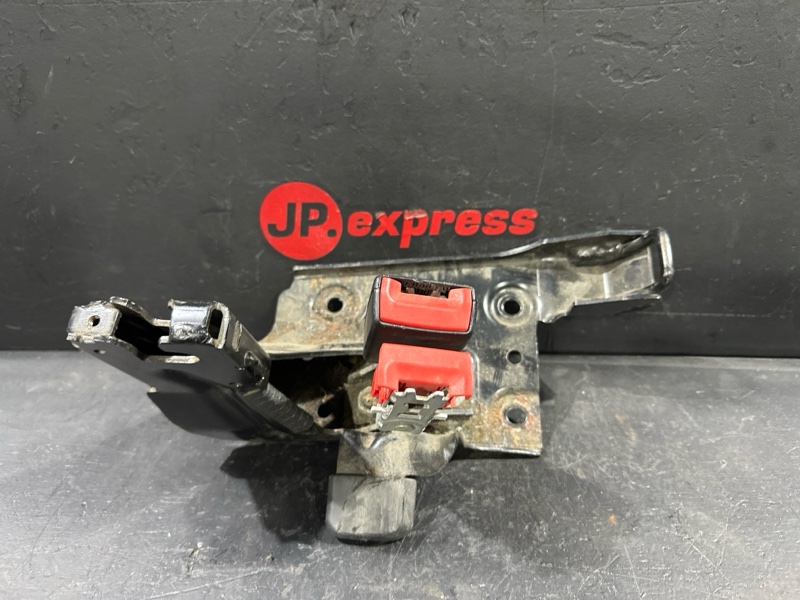 Кронштейн ремня безопасности Cayenne 955