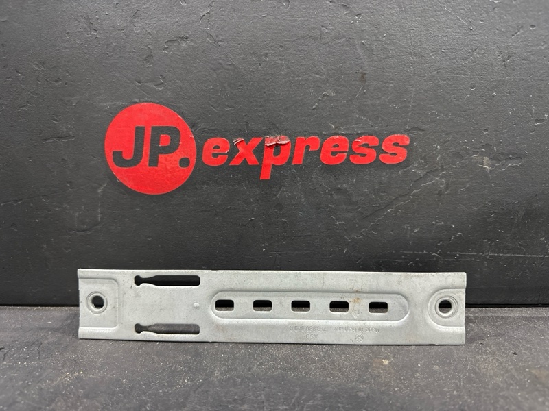 Кронштейн Cayenne 955 Кронштейн Cayenne 955