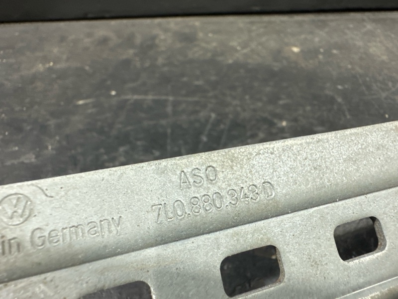 Кронштейн Cayenne 955 Кронштейн Cayenne 955