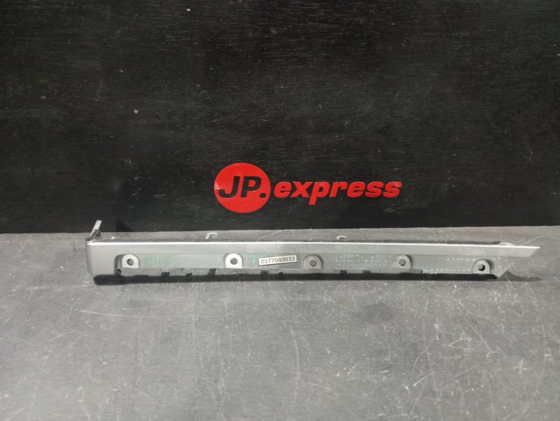 Запчасть накладка двери задняя левая Porsche Cayenne 955 7P5867419 контрактная Накладка двери задняя левая Porsche Cayenne 955 7P5867419 контрактная