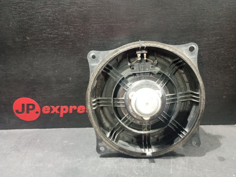 Динамик двери IS 350