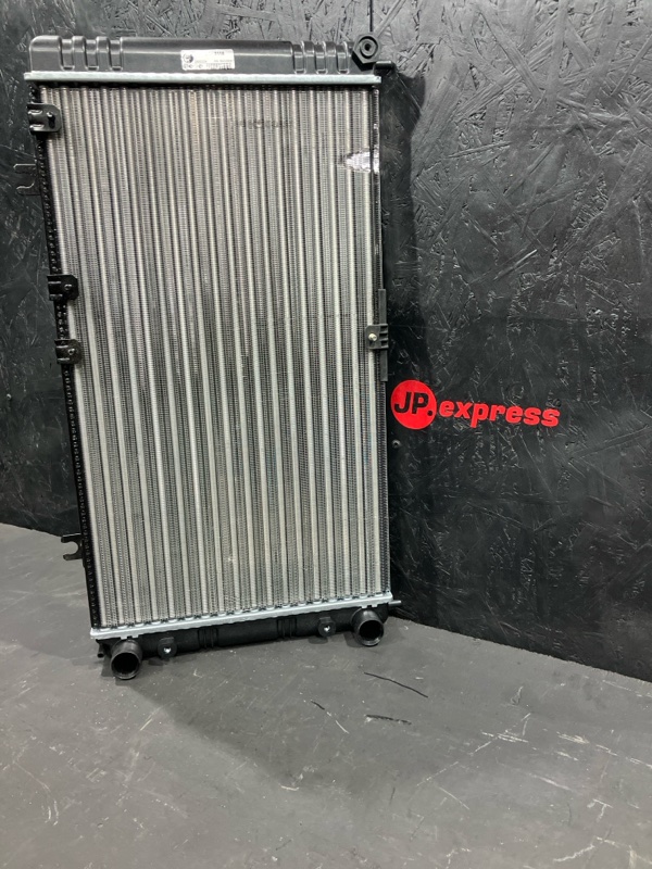 Радиатор охлаждения двигателя LADA KALINA LRC0118 новая