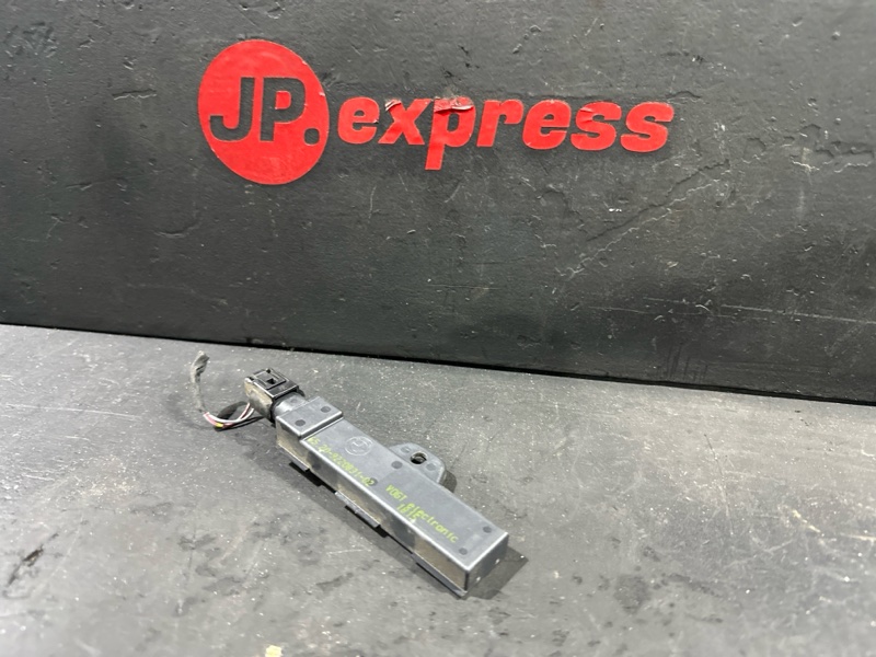 Антенна Passive Access 5 2011 F11 N52B25AF Антенна Passive Access 5 2011 F11 N52B25AF