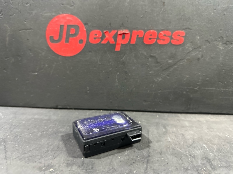 Датчик дождя X1 2010 E84 N52B30AE Датчик дождя X1 2010 E84 N52B30AE