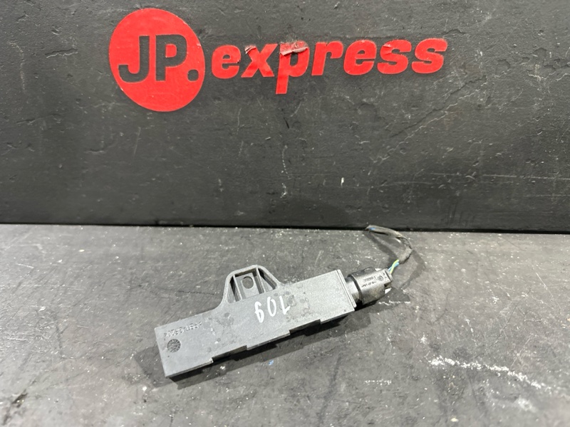 Антенна Passive Access 5 2010 F10 N52B25AF