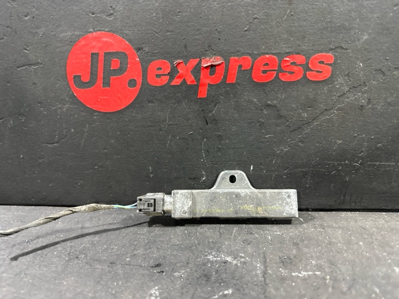 Антенна Passive Access BMW 5 2010 F10 N52B25AF 65209220831 контрактная