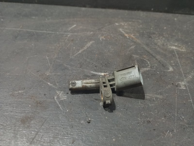 Датчик ABS передний правый Q7 2007 4LB BAR