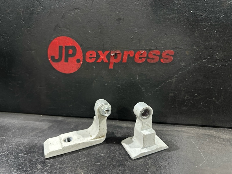 Петля двери задняя правая BMW 3 2012 F30 N55B30 41527284546 контрактная