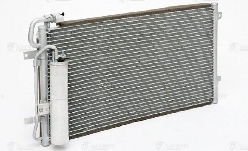 Радиатор Lada Priora LRAC0127 новая