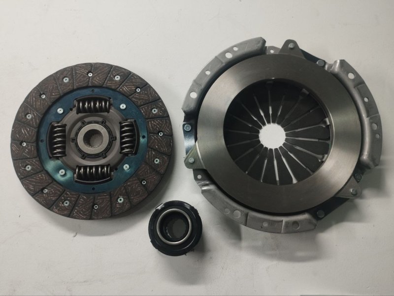 Запчасть сцепление комплект Lada 2123 GE09043 новая Сцепление комплект Lada 2123 GE09043 новая