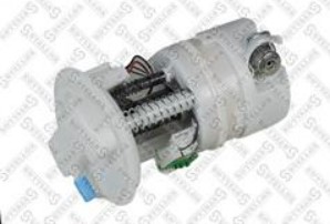 Насос топливный Dasia Duster 1002073SX новая