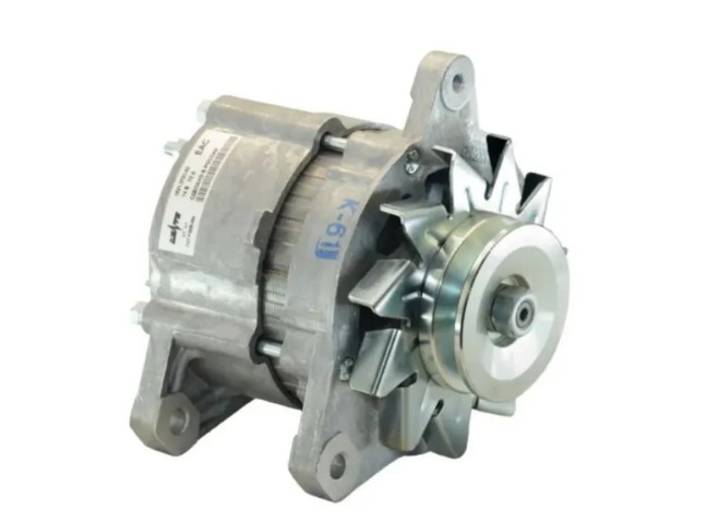 Запчасть генератор ВАЗ 2123 7712370101 новая Генератор ВАЗ 2123 7712370101 новая