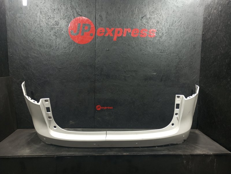 Запчасть бампер задний LEXUS NX200 5215978010 контрактная Бампер задний LEXUS NX200 5215978010 контрактная