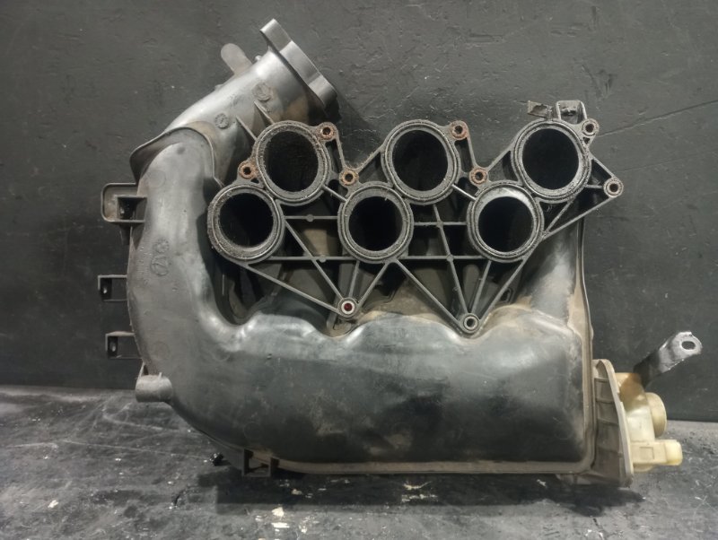 Впускной коллектор GS 300 3GR Впускной коллектор GS 300 3GR