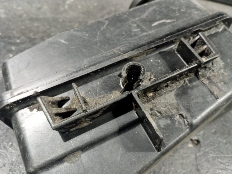 Бачок гидроусилителя руля SRX Бачок гидроусилителя руля SRX