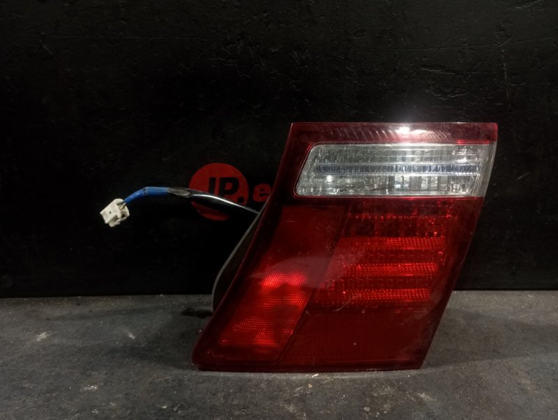 Фонарь крышки багажника задний правый LEXUS LS460 2006-2009 USF40 1URFE 8158150170 контрактная