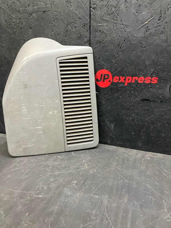 Крышка боковой панели задняя левая Volkswagen Transpoter 2008 T5 AXD 7H7867078A контрактная