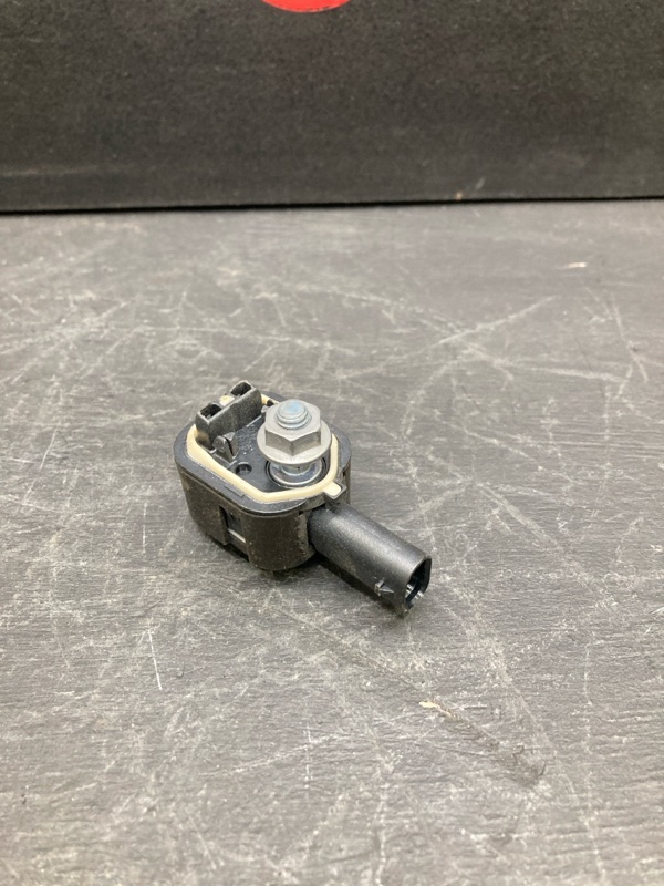 Датчик AIR BAG двери 5-Series 2012 F10 B47D20 Датчик AIR BAG двери 5-Series 2012 F10 B47D20